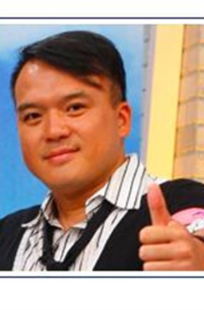 明金城头像